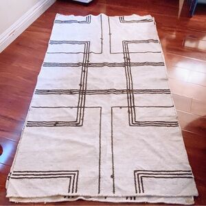 Lulu and Georgia Vera Rug Hand Made Wool Blend Knotted Grid Rug